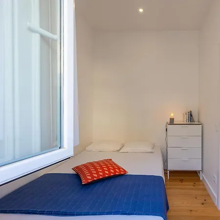 Castello 12-Apartments & Suites W/ Private Balcony *