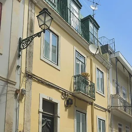 Castello 12-Apartments & Suites W/ Private Balcony Lisboa